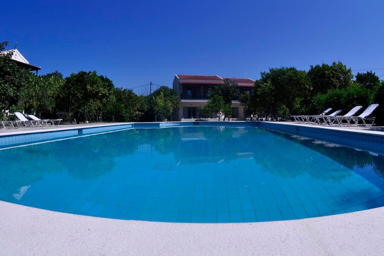 Orange Grove Suites Benitses  Dış mekan fotoğraf