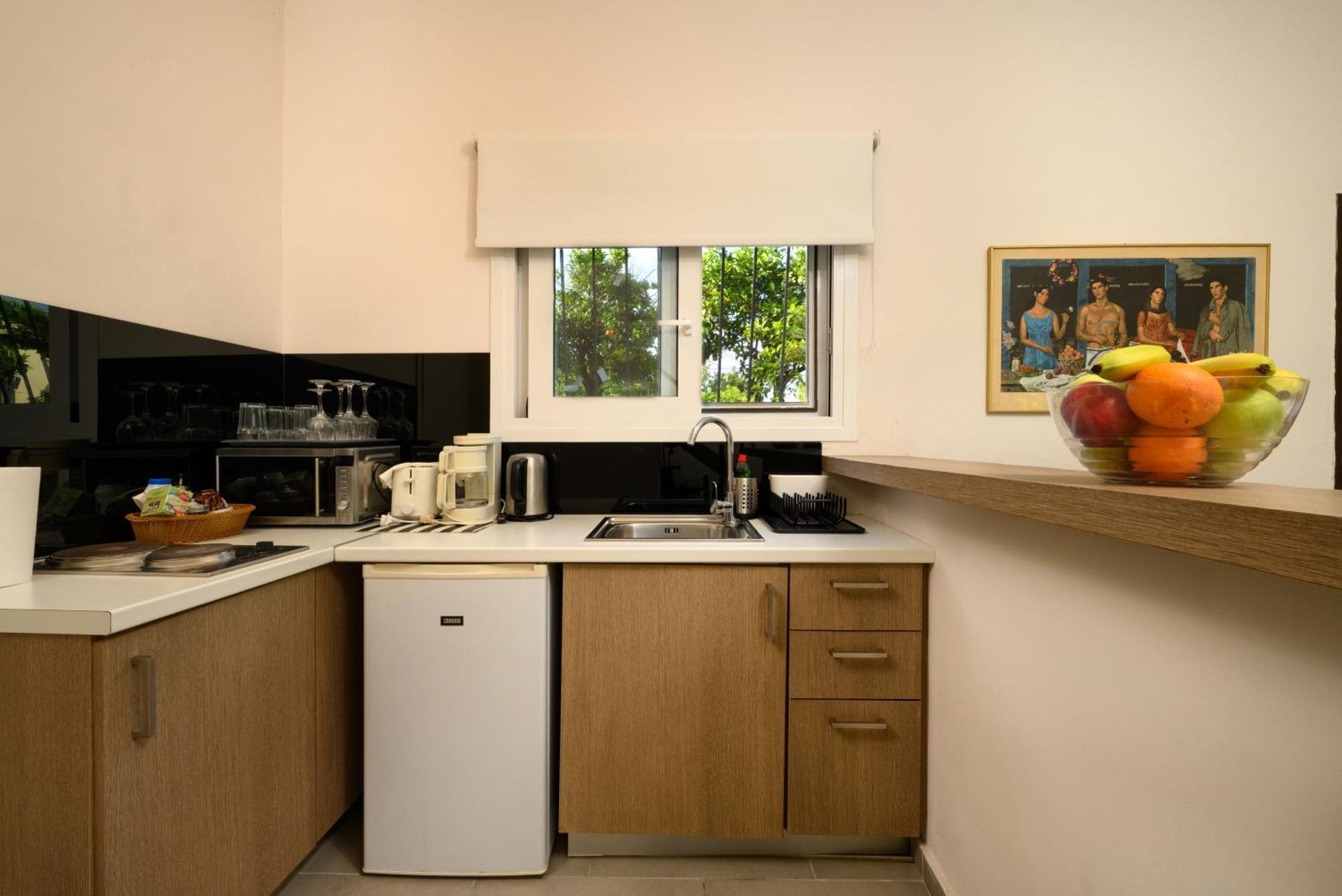 Orange Grove Suites Benitses  Dış mekan fotoğraf