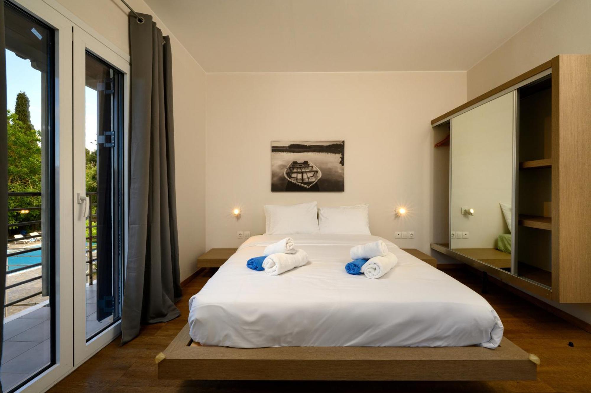 Orange Grove Suites Benitses  Dış mekan fotoğraf